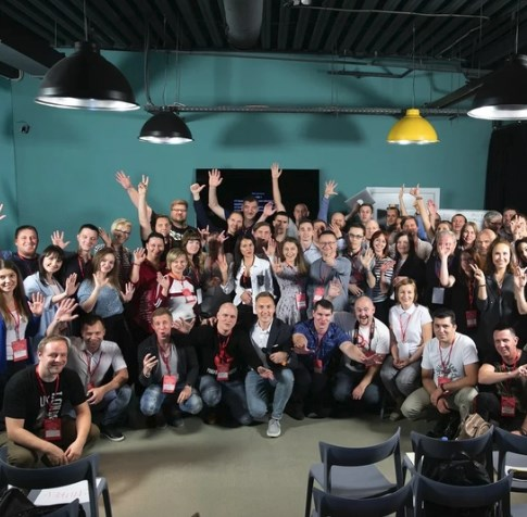 1565013200588-png.1099